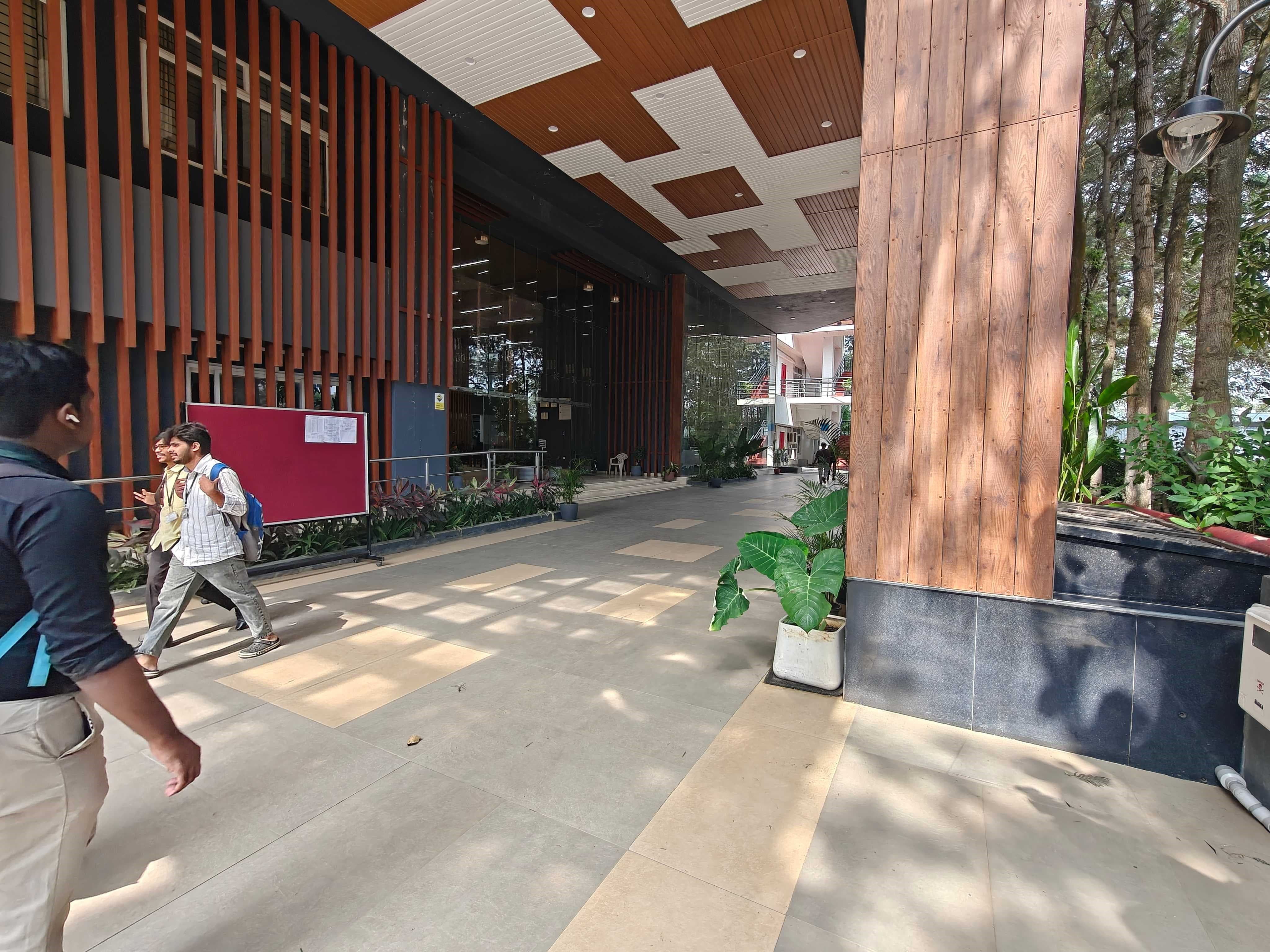 Alliance University Bangalore Academic Building photo 17